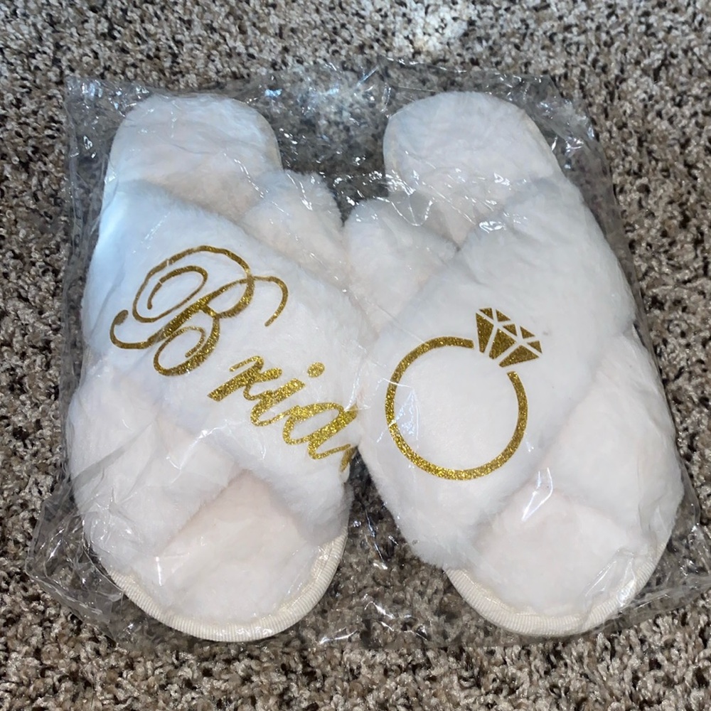 🪼Brand new ivory fluffy “Bride” slippers! - Picture 2 of 7